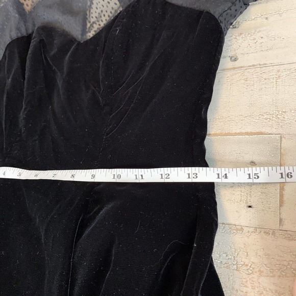 Vintage Black Velvet Dress Karen Lucas for Niki Sweetheart Neck Sz‎ 6 Sheer - Picture 9 of 11